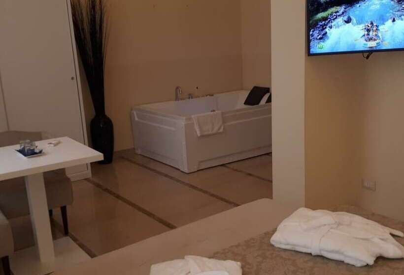 تختخواب و صبحانه Dimora Charleston Lecce Parcheggio Privato In Loco Gratis