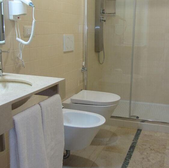 تختخواب و صبحانه Dimora Charleston Lecce Parcheggio Privato In Loco Gratis