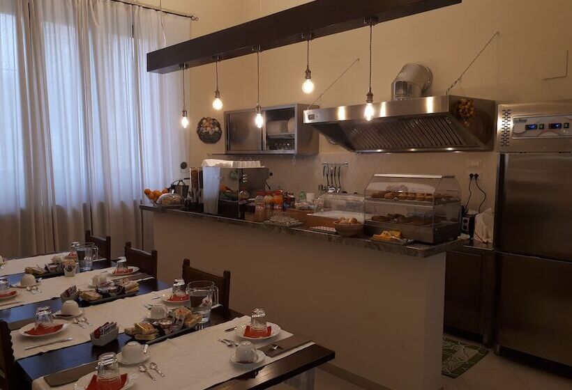 تختخواب و صبحانه Dimora Charleston Lecce Parcheggio Privato In Loco Gratis