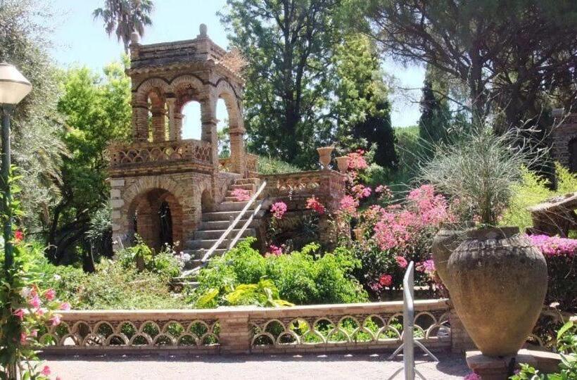 ベッドアンドブレックファースト La Guardiola Di Angela E Nino