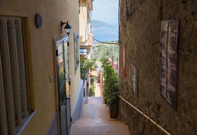 ベッドアンドブレックファースト La Guardiola Di Angela E Nino