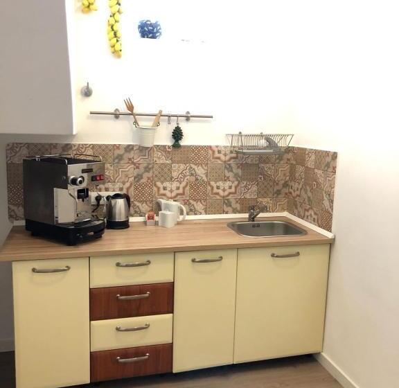 ベッドアンドブレックファースト La Guardiola Di Angela E Nino