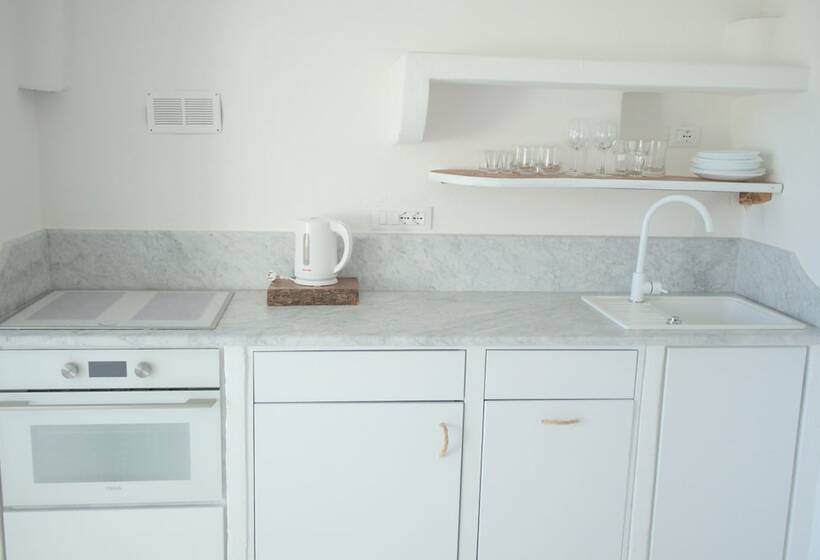 تختخواب و صبحانه Ravino Secret Retreat