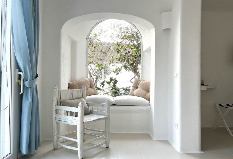 تختخواب و صبحانه Ravino Secret Retreat