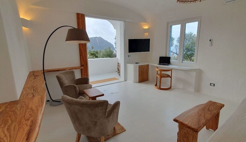 تختخواب و صبحانه Ravino Secret Retreat