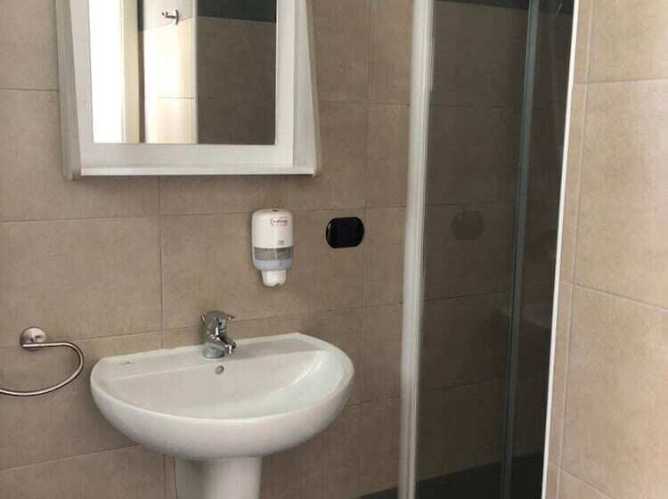 Cascina Monte Diviso   Hostel