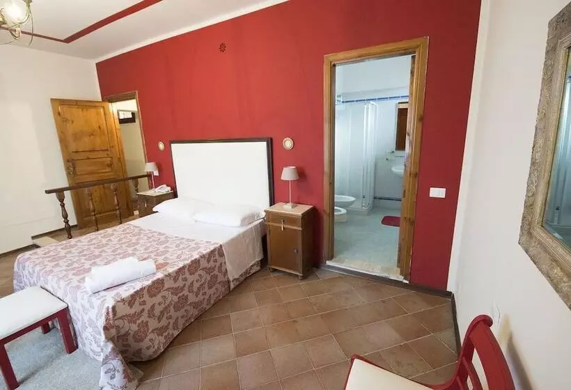 مسافرخانه Casina Dei Mille