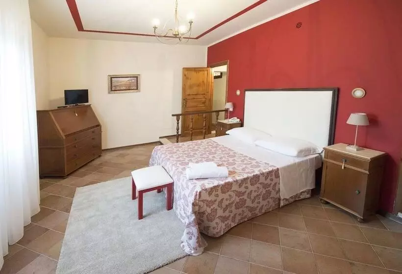 مسافرخانه Casina Dei Mille