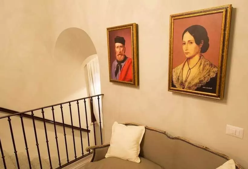 مسافرخانه Casina Dei Mille