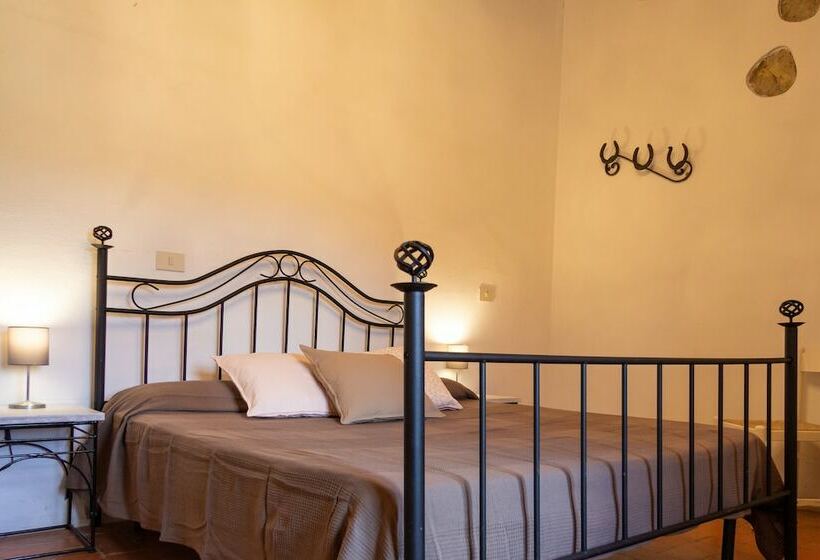 בית מלון כפרי Le Vignacce