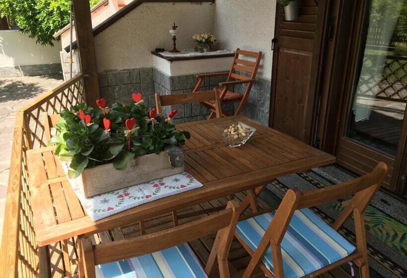 La Cri Bed & Breakfast