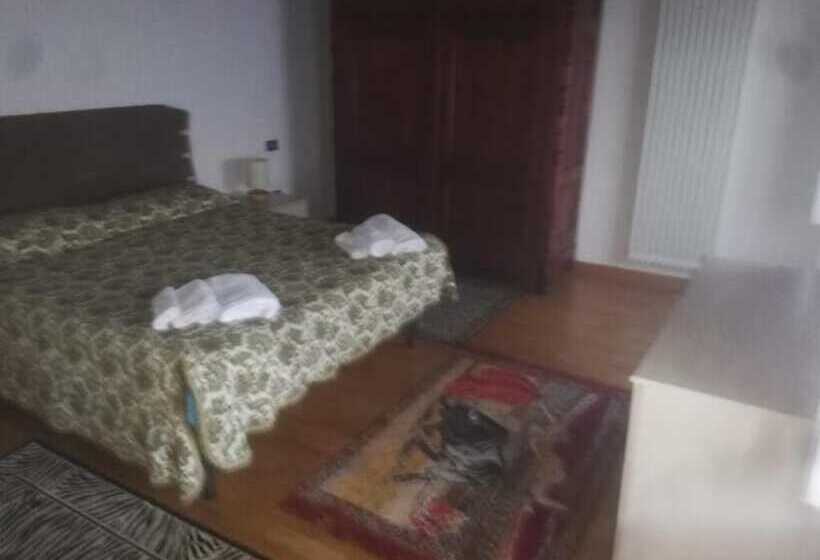 پانسیون Villa Tiglio