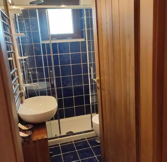 Aamiaismajoitus (B&B) Altana