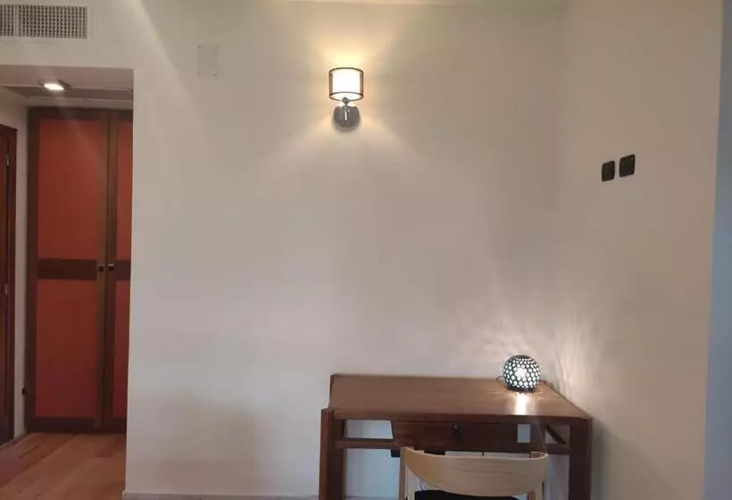 Aamiaismajoitus (B&B) Altana