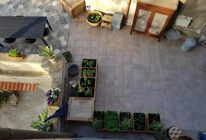 تختخواب و صبحانه Villa Eugenia