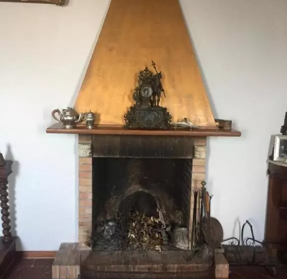 تختخواب و صبحانه Villa Eugenia