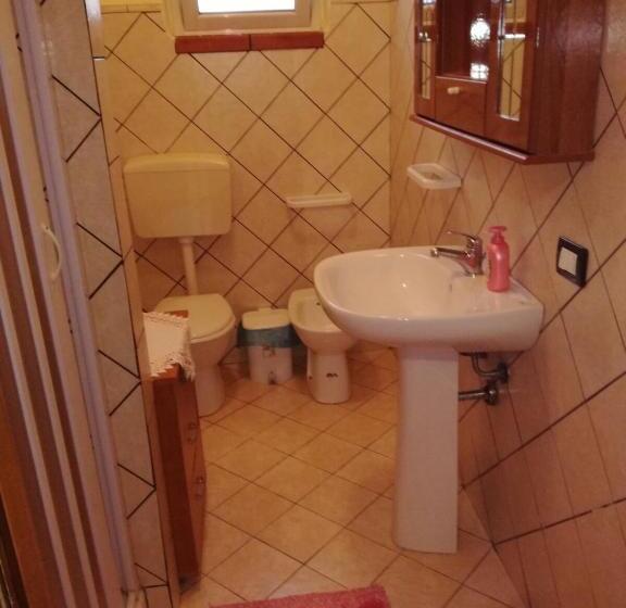 تختخواب و صبحانه Villa Rosa Maria