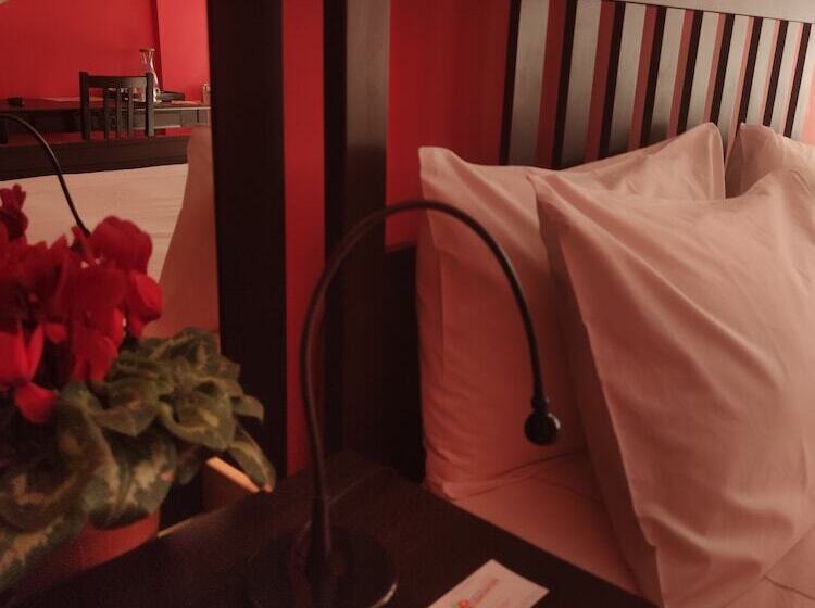 酒店 Palermo Stay Centro 120 Rodionoff & Eleganza E Facilità Di Accesso A Aeroporto E Spiaggia Mondello