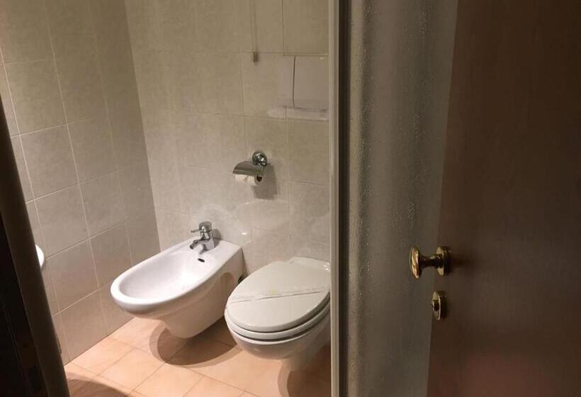 בית מלון כפרי Albergo Erika