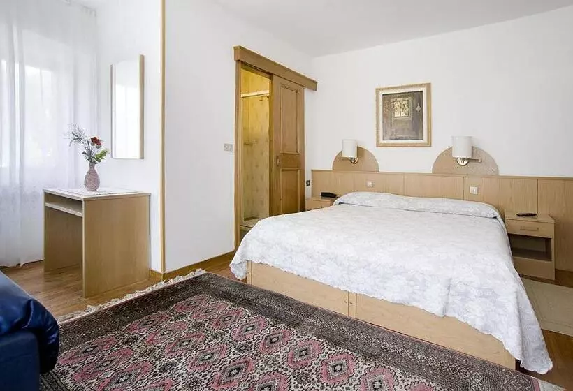 ホテル Albergo Erika