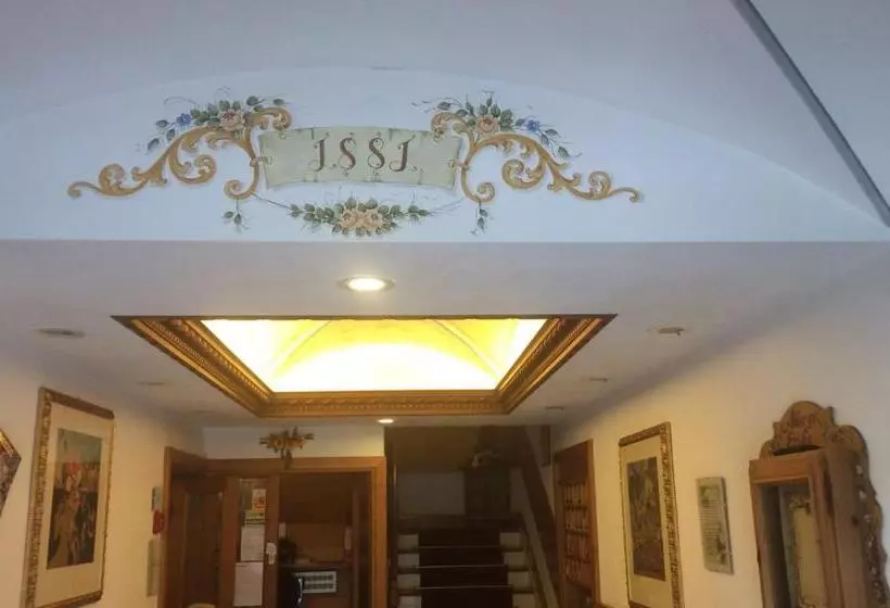 ホテル Albergo Erika