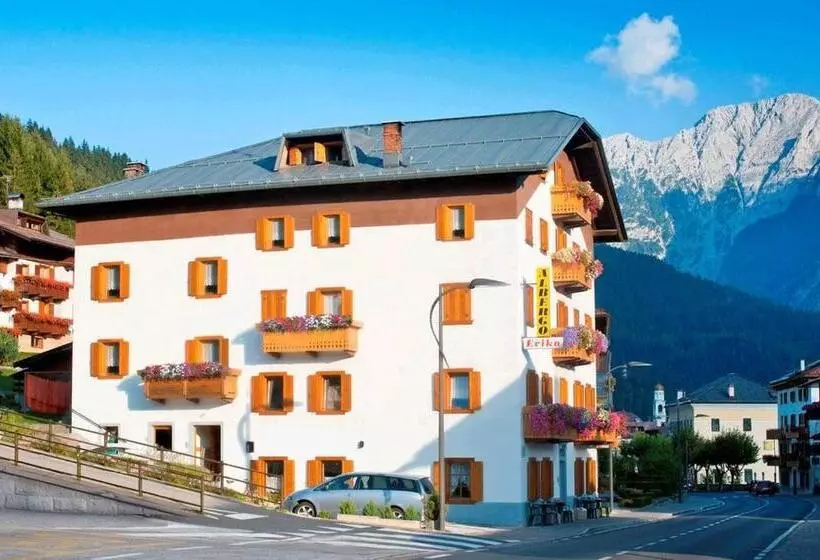 ホテル Albergo Erika