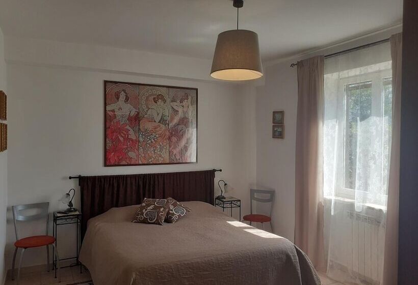 Пансион Life B&b