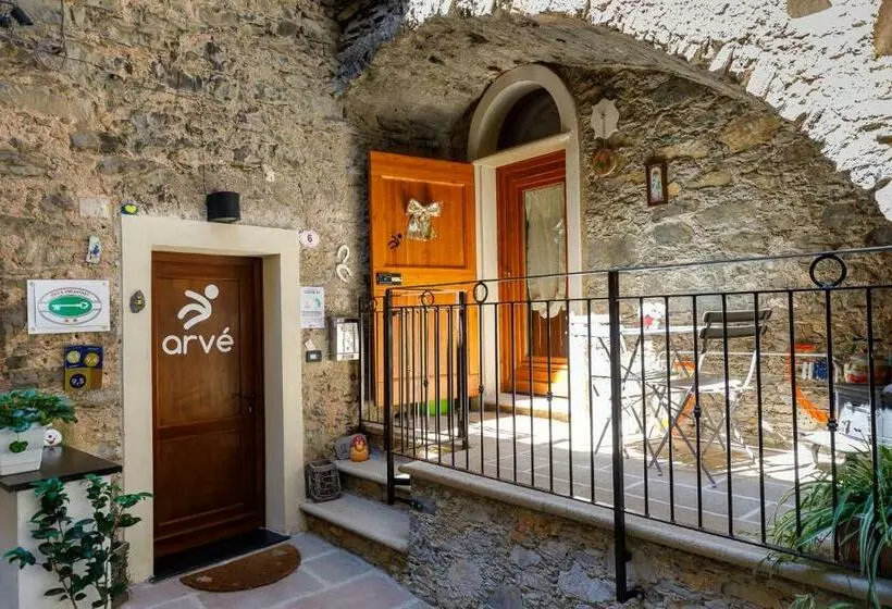 Arvé Castelbianco   B&b E Appartamento