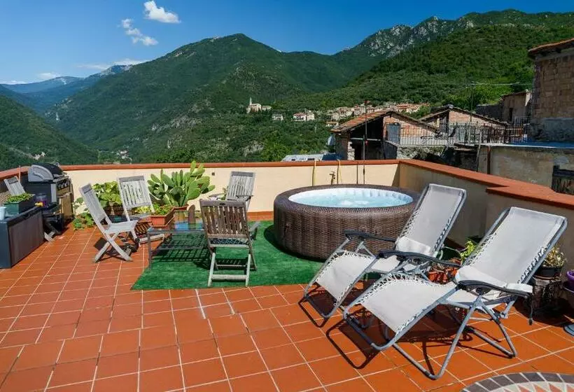 Arvé Castelbianco   B&b E Appartamento