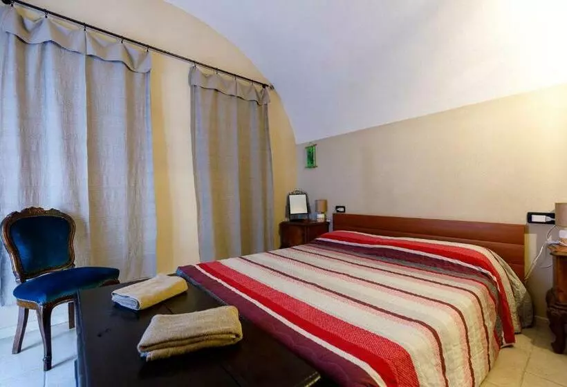 Arvé Castelbianco   B&b E Appartamento