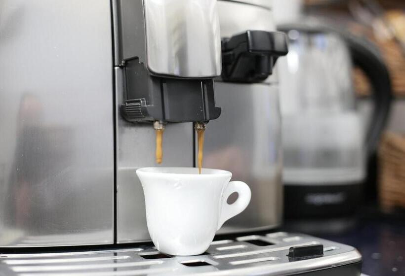 مبيت وإفطار Best Vasto