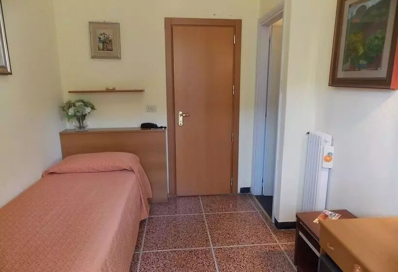 Hotelli Arco Del Sole