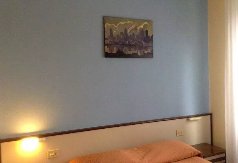 Hotelli Arco Del Sole