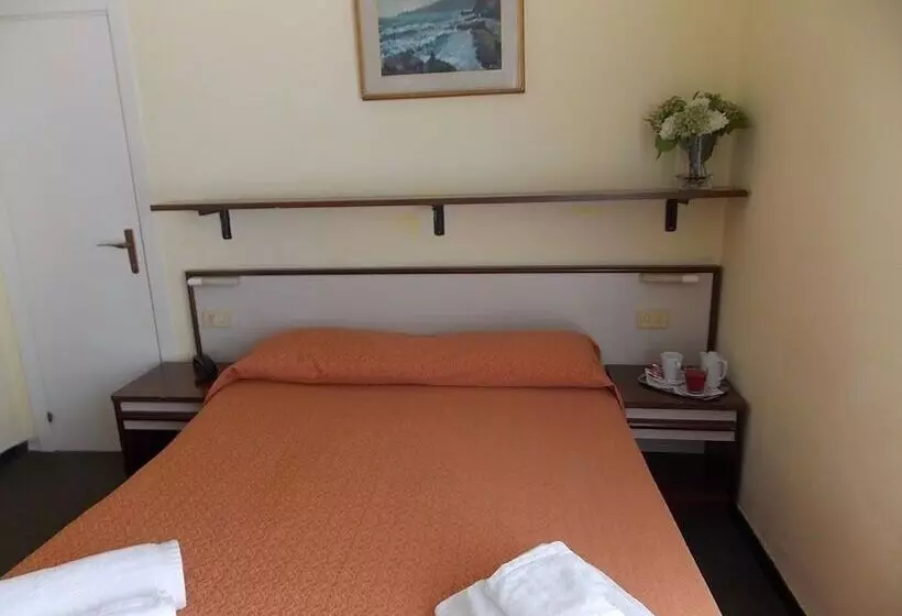 Hotelli Arco Del Sole