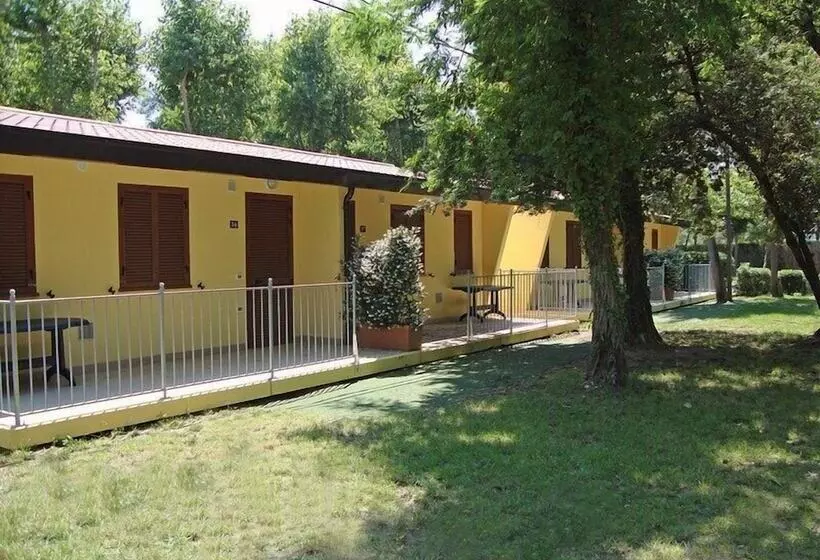 ホテル Camping Viareggio
