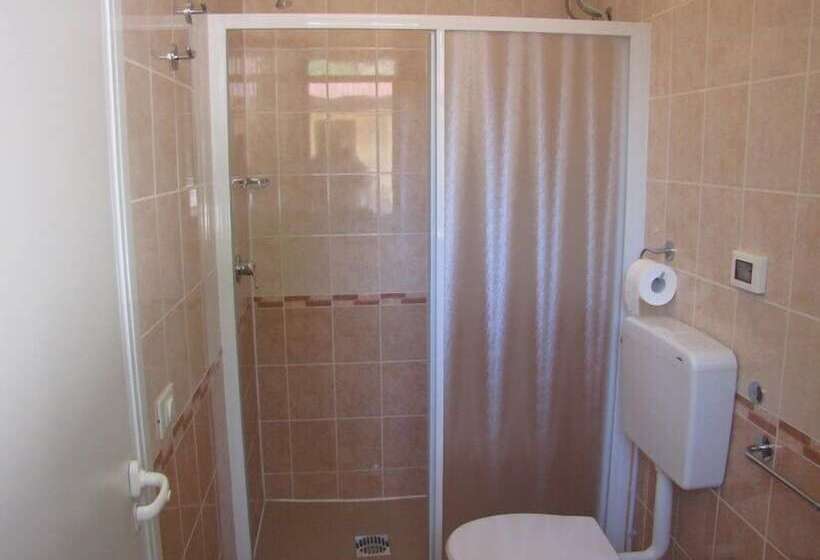 هتل Camping Viareggio