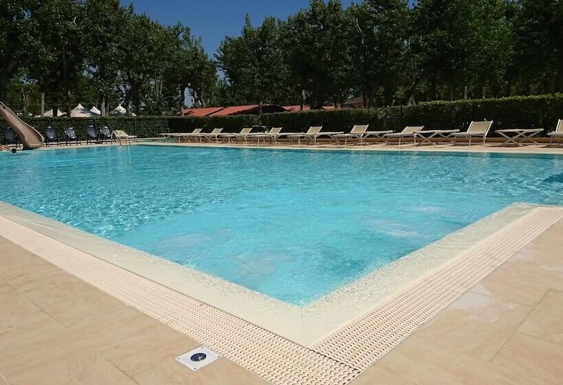 هتل Camping Viareggio