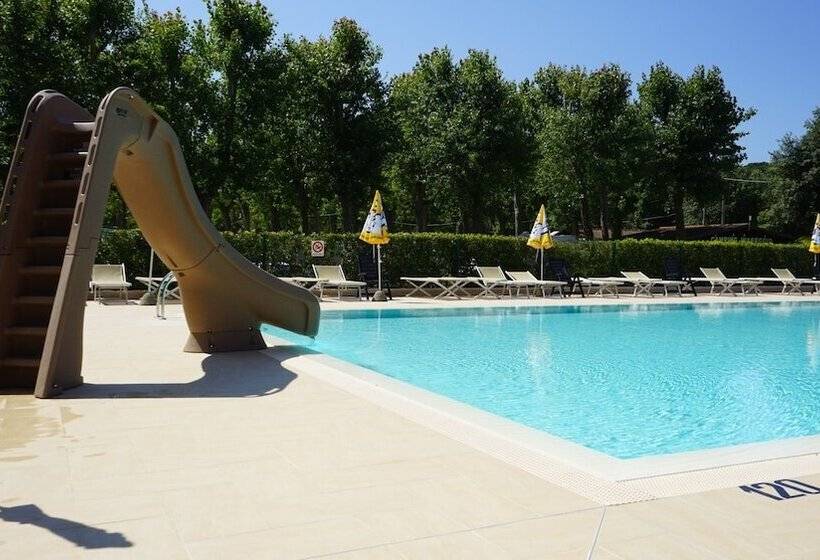 هتل Camping Viareggio