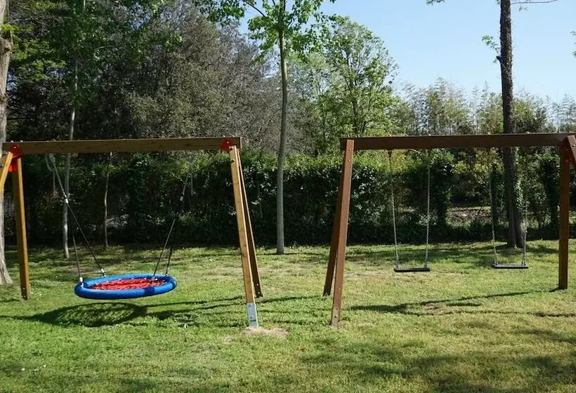 ホテル Camping Viareggio