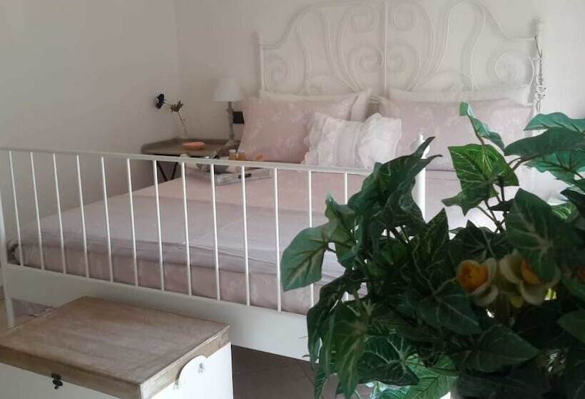 פנסיון Betì House Hearts And Roses Guesthouse