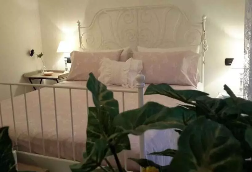 ペンション Betì House Hearts And Roses Guesthouse