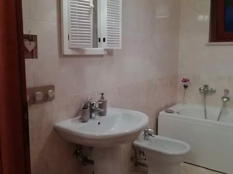 ペンション Betì House Hearts And Roses Guesthouse