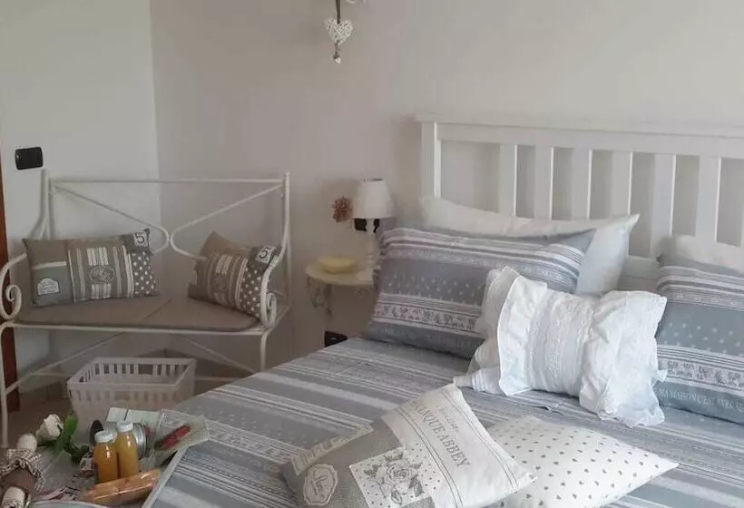 ペンション Betì House Hearts And Roses Guesthouse