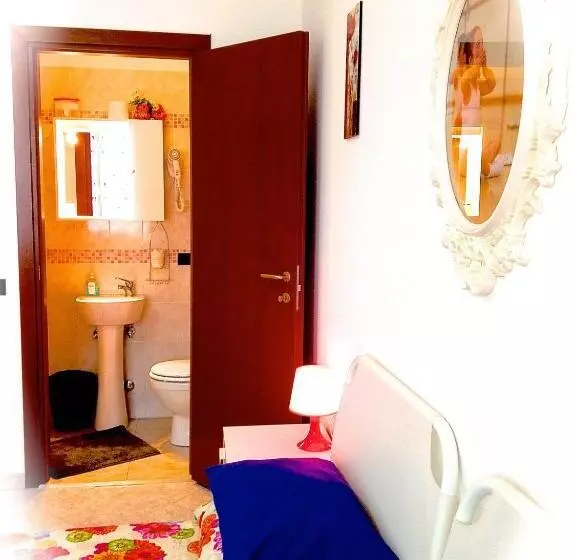 Majatalo Top Suit Uno   Guest House