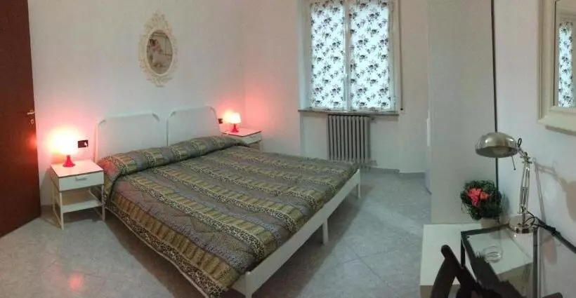 Majatalo Top Suit Uno   Guest House