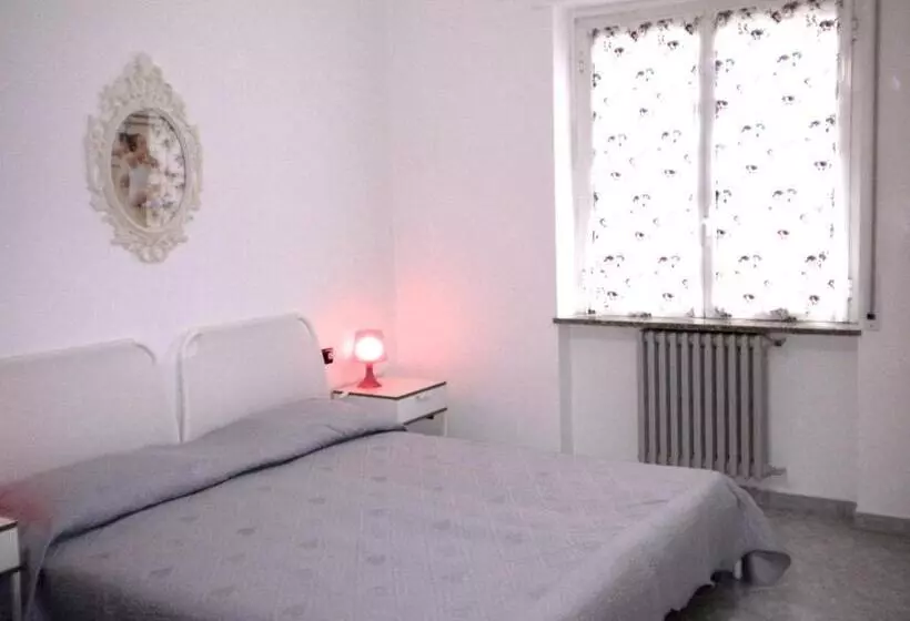 Majatalo Top Suit Uno   Guest House