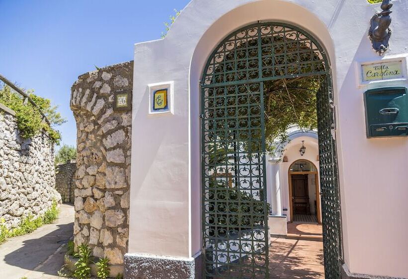 تختخواب و صبحانه Suite Villa Carolina