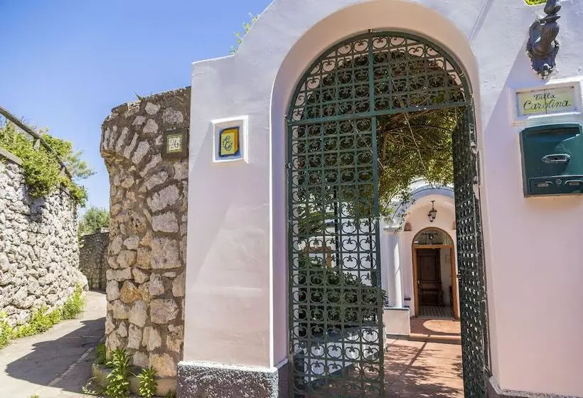تختخواب و صبحانه Suite Villa Carolina