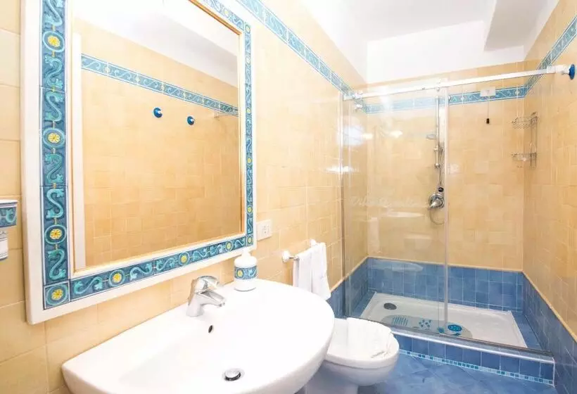تختخواب و صبحانه Suite Villa Carolina