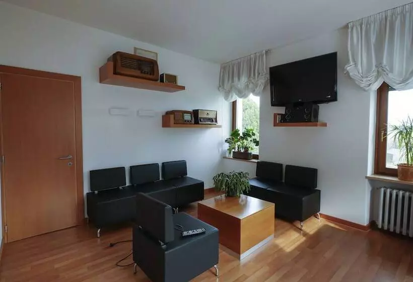 Hotelli Albergo De March